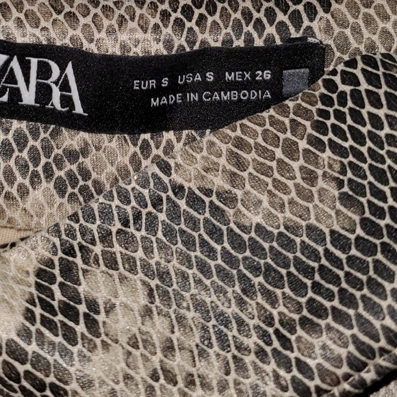 ZARA SNAKE PRINT FAUX BERMUDA SKORT SHORTS Asymmet - Picture 3 of 5